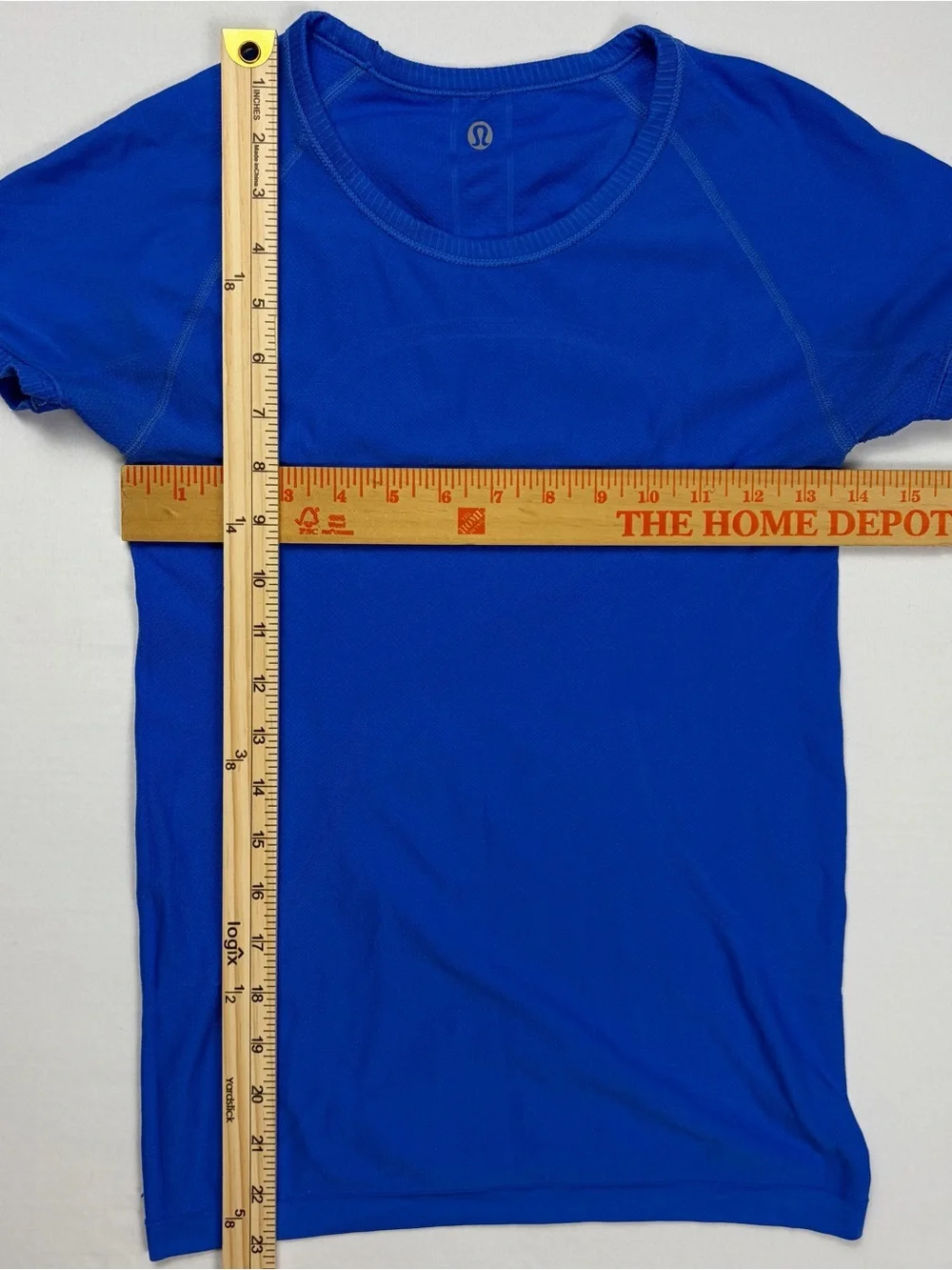 Lululemon Run Swiftly Tech Short Sleeve Size 4 Pigment Blue